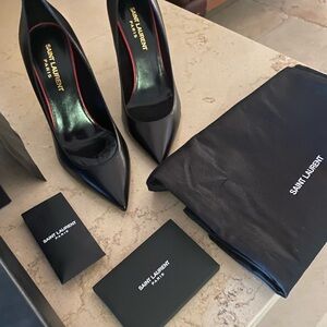 Saint Laurent pointed toe pumps